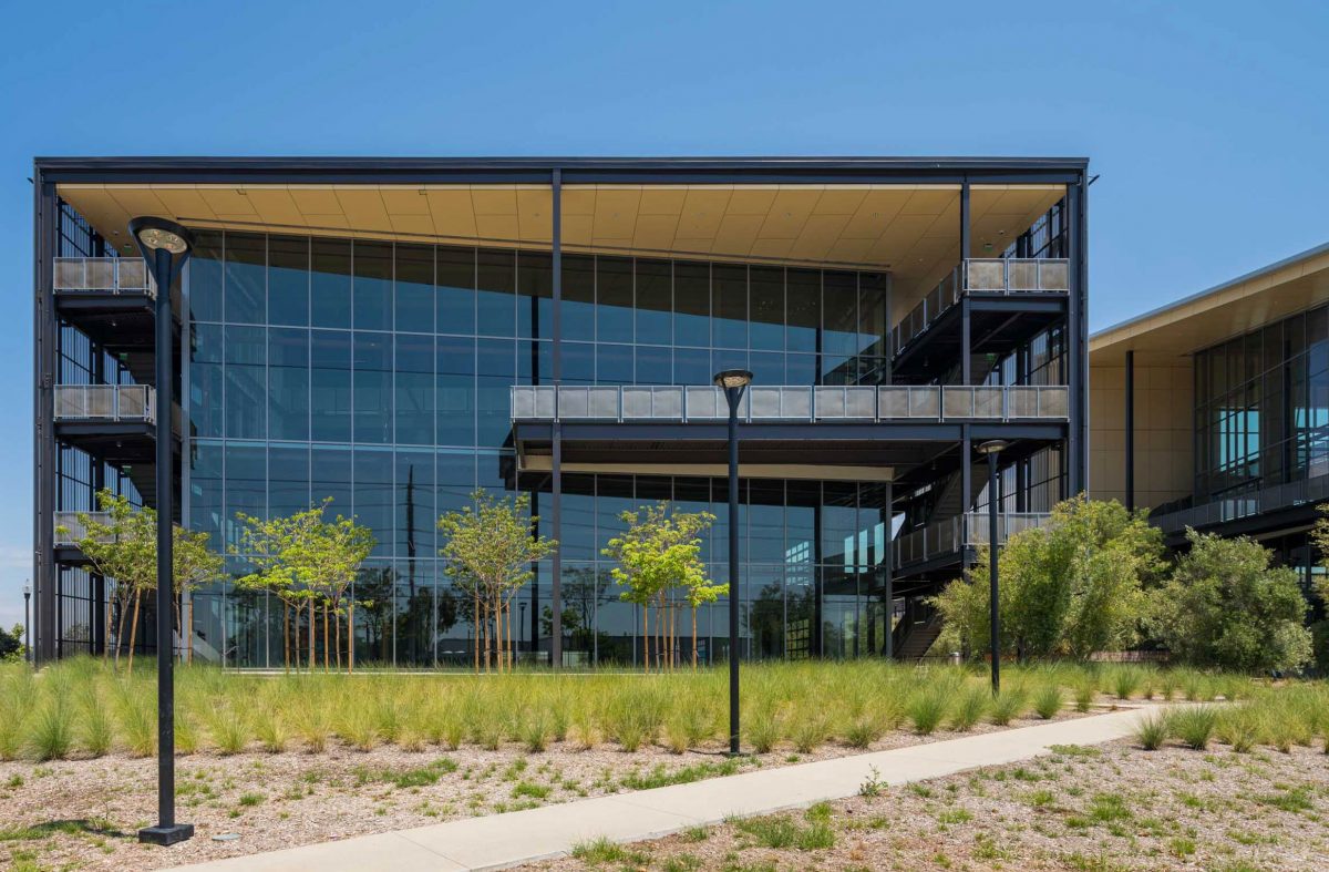 FLIGHT at Tustin Legacy - Creative Office - RIOS
