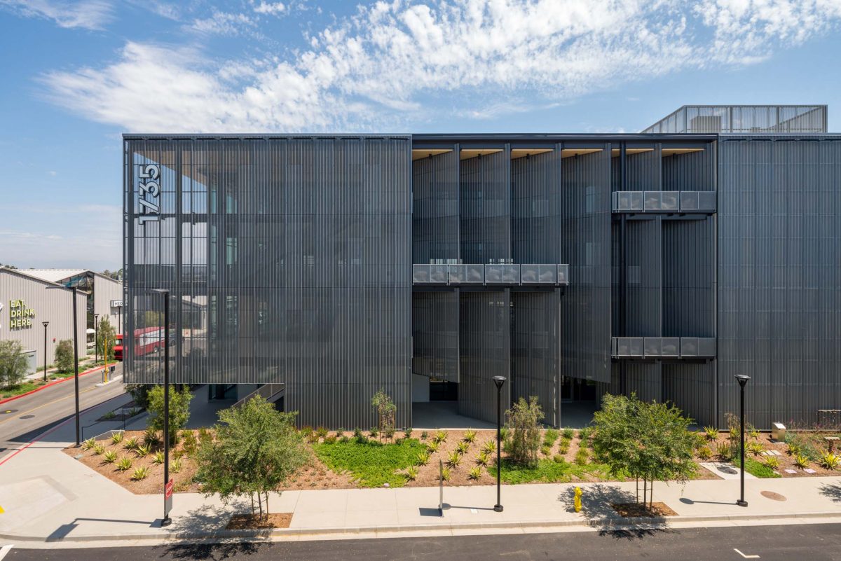 FLIGHT at Tustin Legacy - Creative Office - RIOS
